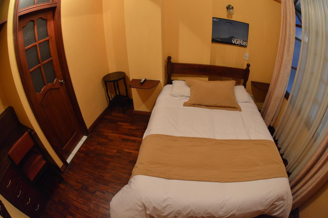 Hotel Estacion Riobamba Buitenkant foto